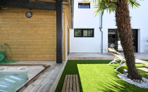 Maison à vendre    5 pièces • 180 m2 Saint-Martin-de-Ré