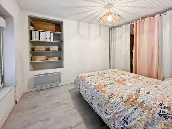 Maison Rognonas avec cour et terrasse