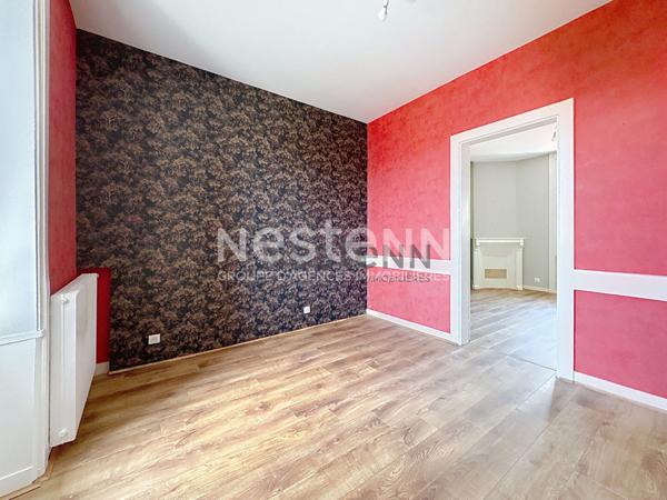 Maison Limoges quartier Ruchoux, 5 pièces 140 m2, 3 chambres, 2 bureaux, garage 2 voitures, jardin clos.