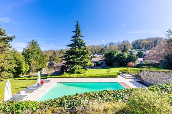 Hameau de Caractère aux Portes de Paris avec Piscine