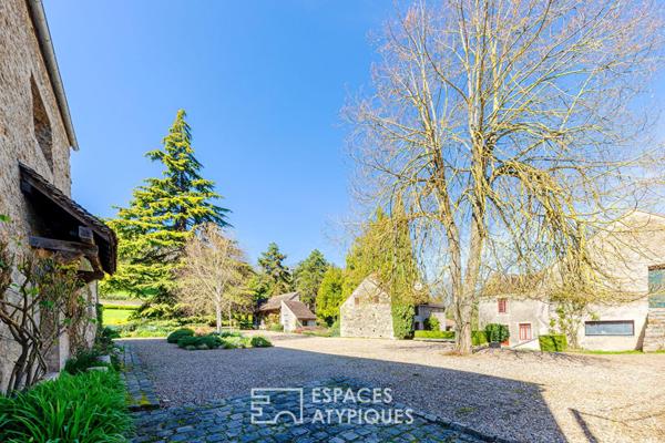 Hameau de Caractère aux Portes de Paris avec Piscine