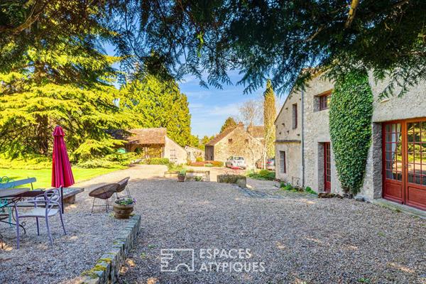 Hameau de Caractère aux Portes de Paris avec Piscine