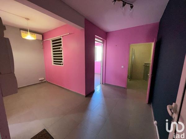 Immeuble de 164 m² à Le Moule (97160)
