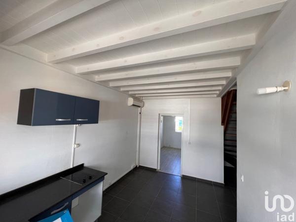 Immeuble de 164 m² à Le Moule (97160)