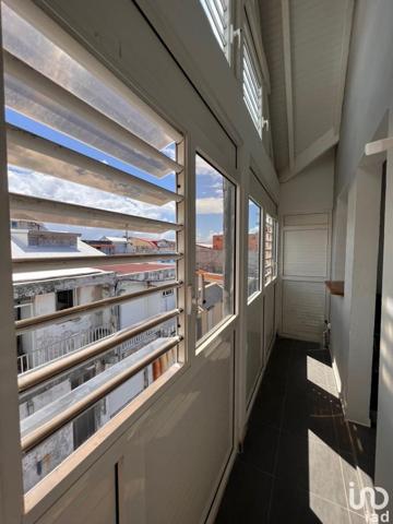 Immeuble de 164 m² à Le Moule (97160)