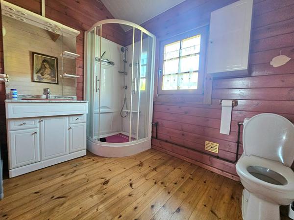 Chalet 2 chambres avec jardin