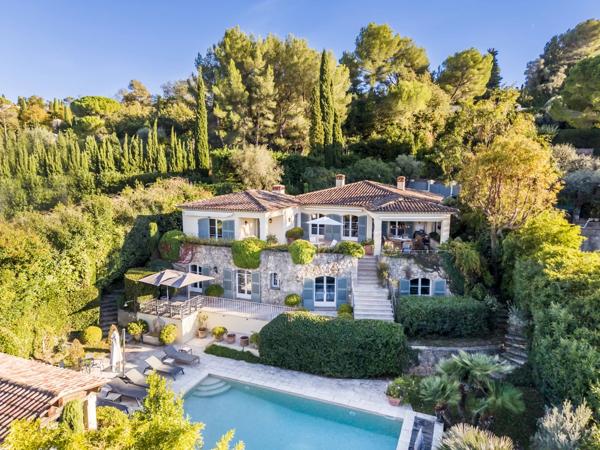 Charmante villa à quelques pas du cœur du village