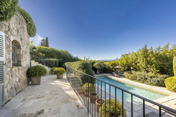 Charmante villa à quelques pas du cœur du village