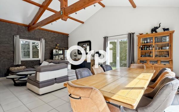 Maison à vendre    5 pièces •  Saint-Symphorien-sur-Coise
