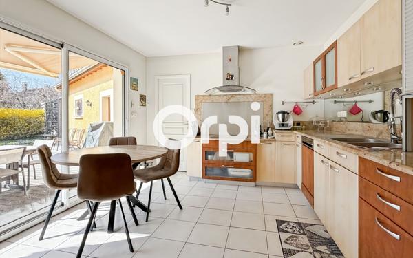 Maison à vendre    5 pièces •  Saint-Symphorien-sur-Coise