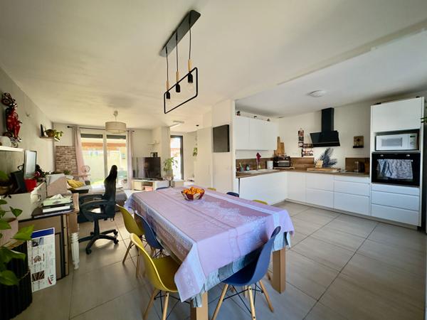 Maison La Crau 4 pièces 90 m2- centre ville 3 chambres calme résidentiel