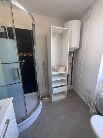 À LOUER - STUDIO MEUBLÉ - BALLANCOURT SUR ESSONNE