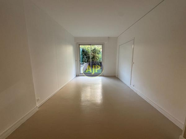 Location appartement Paris 15eme : 2 511 € - AJP Immobilier Paris 15 - Agence Grenelle