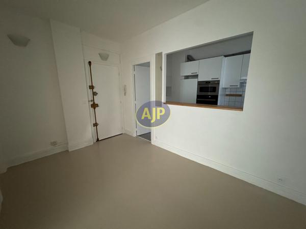 Location appartement Paris 15eme : 2 511 € - AJP Immobilier Paris 15 - Agence Grenelle