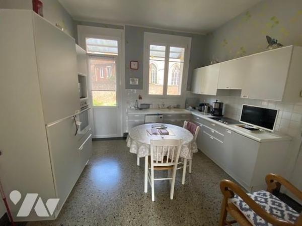 MAISON D'HABITATION
