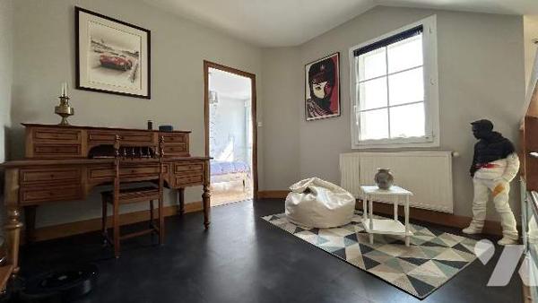 BELLE MAISON 4 CHAMBRES, TERRAIN 749 m², GARAGE