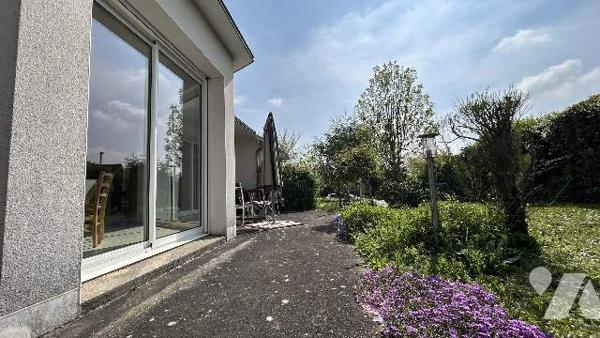 BELLE MAISON 4 CHAMBRES, TERRAIN 749 m², GARAGE