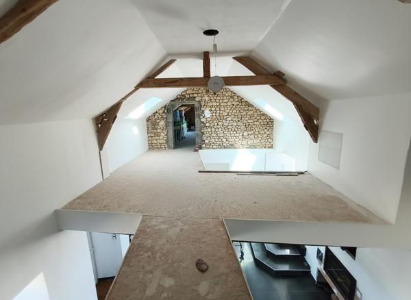 À vendre - Maison, 5 pièces située à Pontvallain (72510)
