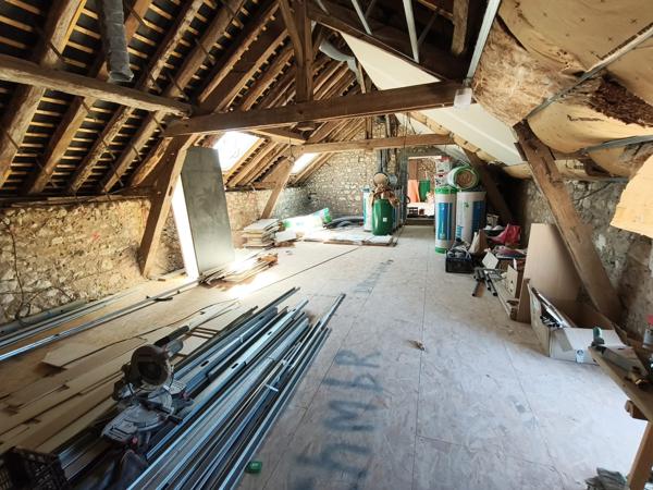 À vendre - Maison, 5 pièces située à Pontvallain (72510)