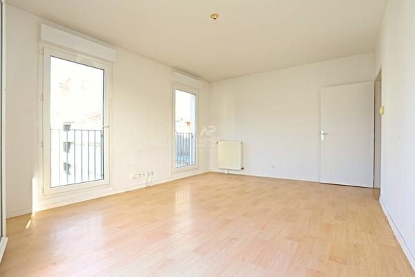 Appartement Nanterre 3 pièce(s) €340 000 ** - Référence 15235