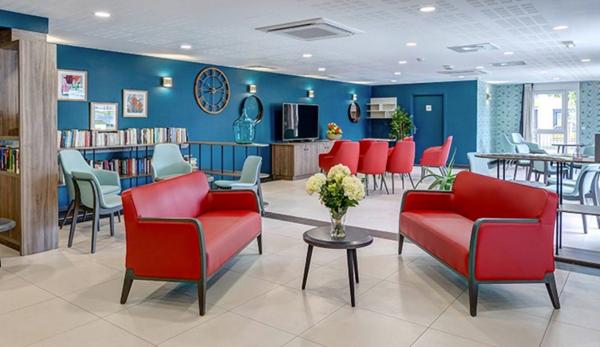 INVESTISSEMENT LOCATIF  DOURDAN  Résidence Seniors Les Templitudes Les Moulins de lOrge - 6.21% de rentabilité