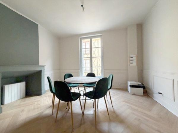 Appartement 4 pièce(s) 1 chambre(s) 78 m²