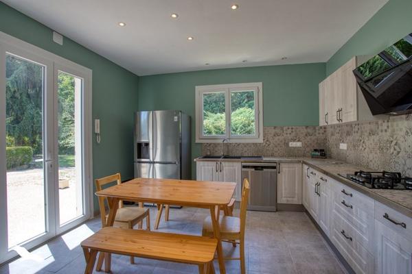 Maison à vendre 355 232 € La Feuillade 7 p 255 m² DPE D