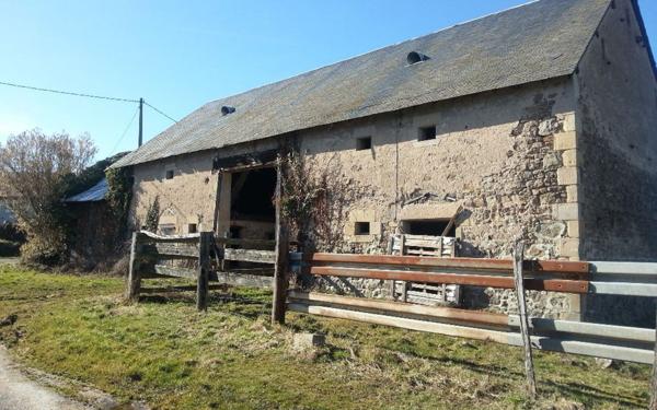 Maison à vendre    1 pièce •  Beaune-d'Allier