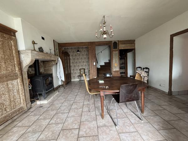 QUEMIGNY SUR SEINE ( 21) belle maison année 1837 de 125 m² avec 2400m² de terrain /dépendances  Quemigny-sur-Seine (21510)