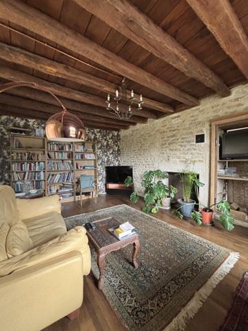 QUEMIGNY SUR SEINE ( 21) belle maison année 1837 de 125 m² avec 2400m² de terrain /dépendances  Quemigny-sur-Seine (21510)