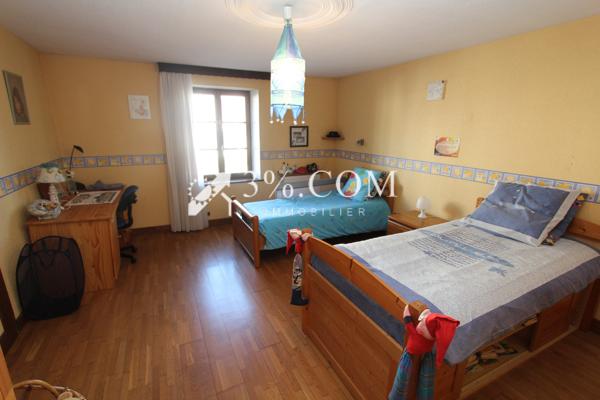 Maison 7 pièce(s) 5 chambre(s) 165 m²