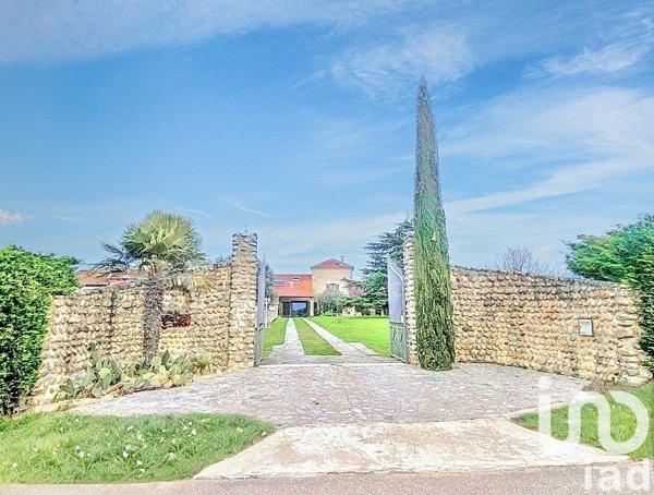 Maison à vendre 10 pièces 315 m² Montélier