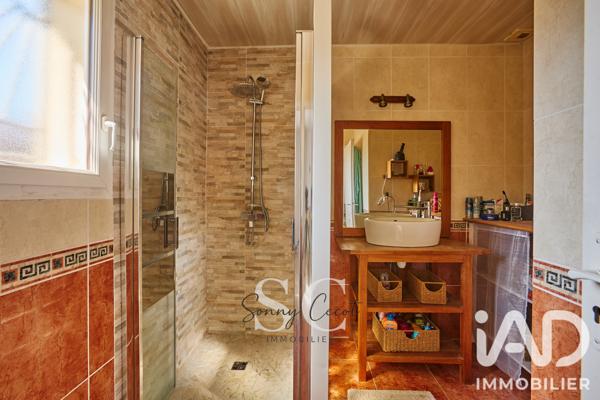 Maison à vendre 5 pièces 168 m² Mérignac