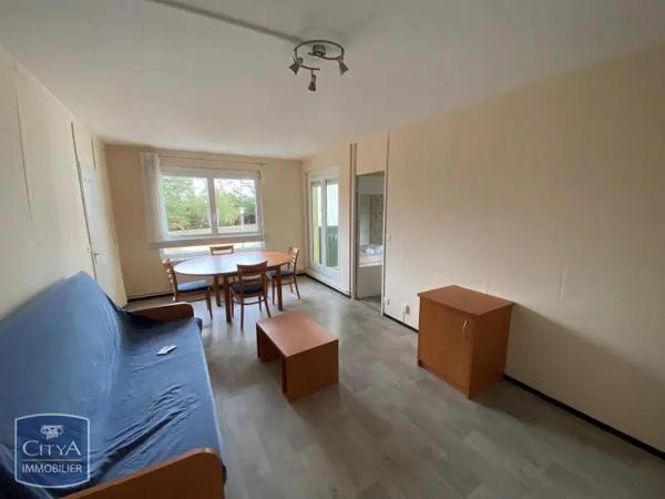 Appartement à louer 2 pièces 48.17m² Poitiers (86000)