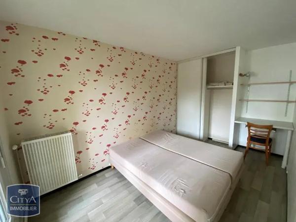 Appartement à louer 2 pièces 48.17m² Poitiers (86000)