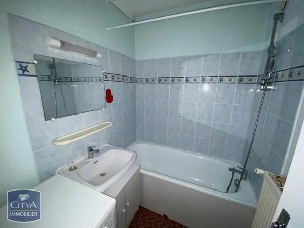 Appartement à louer 2 pièces 48.17m² Poitiers (86000)
