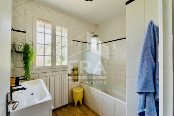 BRIGNAIS  Appartement toit-terrasse 200 m²  Vue dégagée