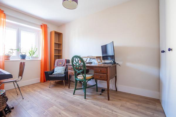 A VENDRE NANTES/ZOLA MAISON 3 CHAMBRES/JARDIN/GARAGE VELOS