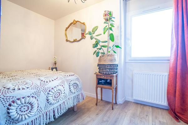 A VENDRE NANTES/ZOLA MAISON 3 CHAMBRES/JARDIN/GARAGE VELOS