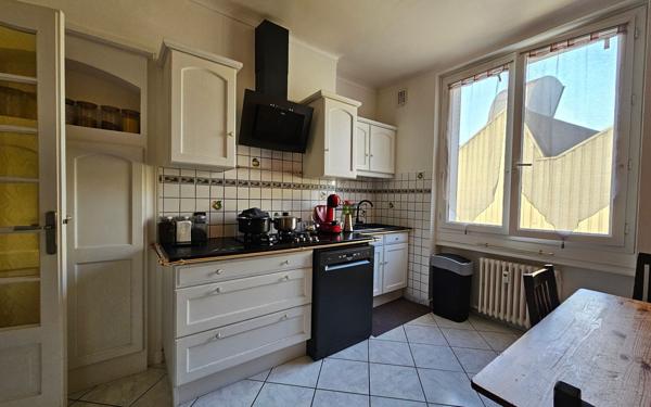 Appartement à vendre    4 pièces • 82,57 m2 Saint-Étienne