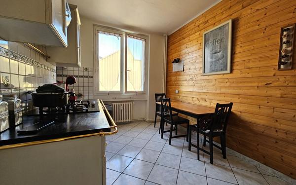Appartement à vendre    4 pièces • 82,57 m2 Saint-Étienne