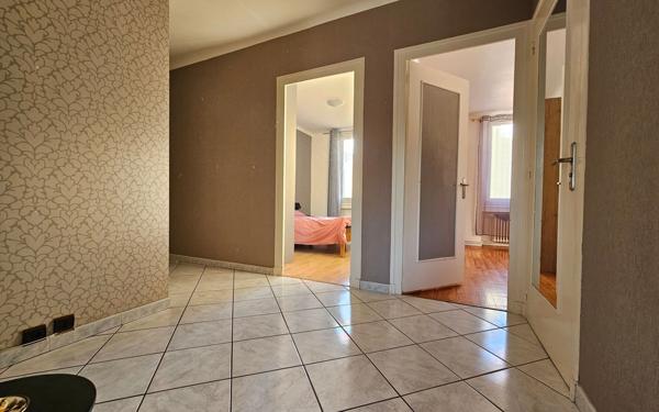 Appartement à vendre    4 pièces • 82,57 m2 Saint-Étienne