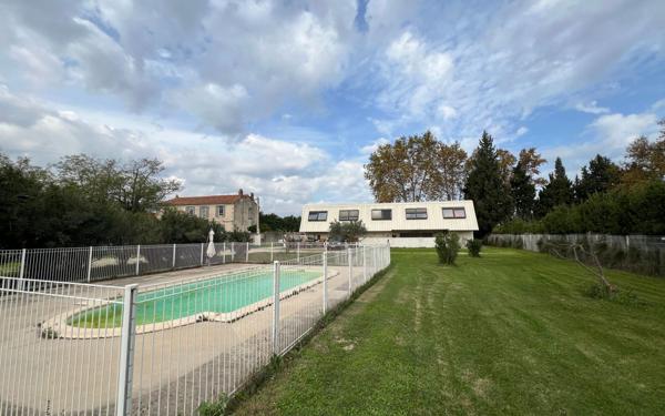 Appartement à vendre    3 pièces • 64 m2 Barbentane