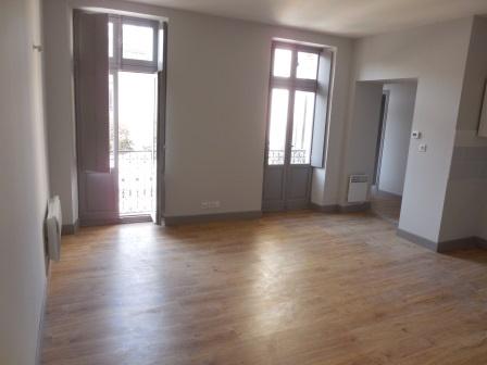 GRAND APPARTEMENT 3 PIECES DE 77 M2 DANS BASTIDE DE CARCASSONNE