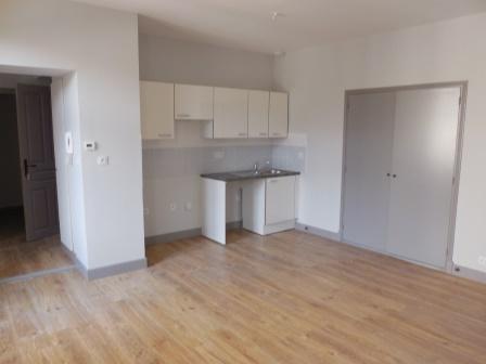 GRAND APPARTEMENT 3 PIECES DE 77 M2 DANS BASTIDE DE CARCASSONNE