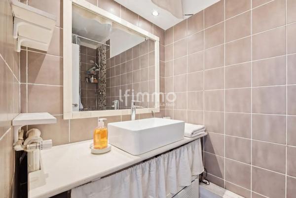 Vincennes Est- Appartement 3P/2CH 53m2- Balcon et Cave- Stationnement