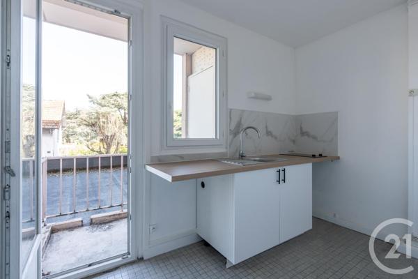 Appartement F1 à vendre  1 pièce - 31,41 m2 ST MAUR DES FOSSES - 94