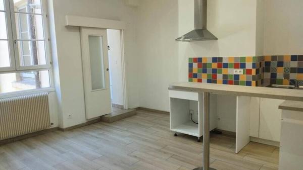 Appartement 3 pièces                                        - 69001 Lyon 1er Arrondissement Réf : 5260