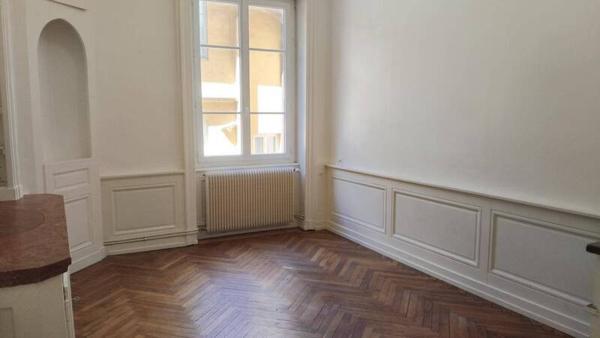 Appartement 3 pièces                                        - 69001 Lyon 1er Arrondissement Réf : 5260