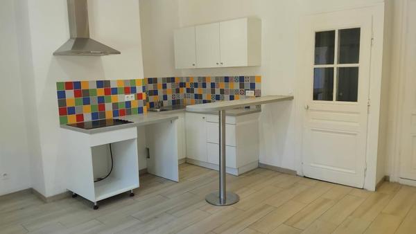 Appartement 3 pièces                                        - 69001 Lyon 1er Arrondissement Réf : 5260